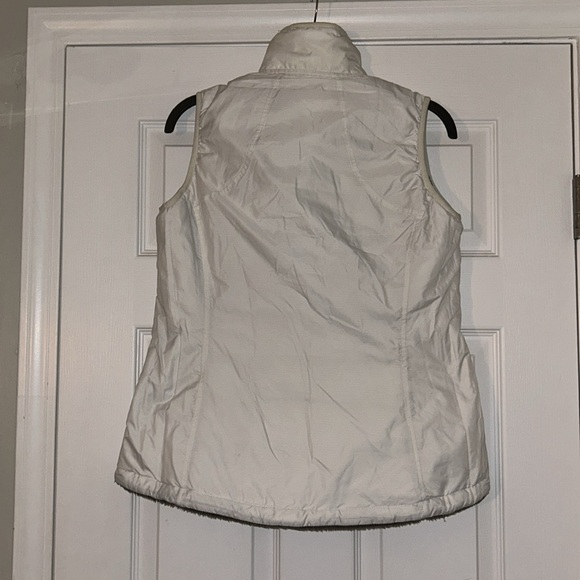 The North Face Women's White & Brown Vest reversable  (like new) - Picture 3 of 6
